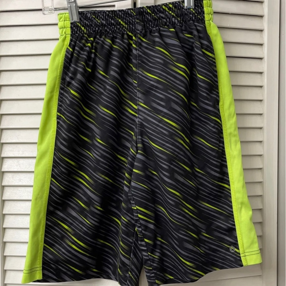 GUC Xersion Shorts (Boys L)